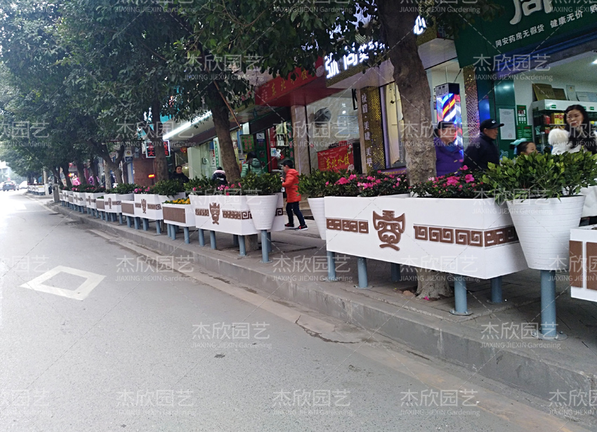 室外花箱道路護欄，大家一致的選擇！