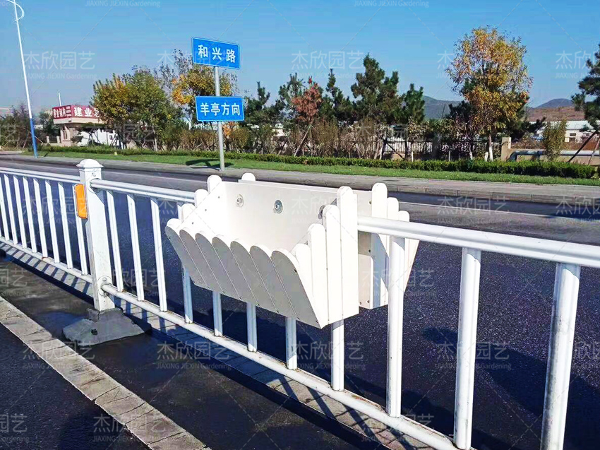 花箱式護(hù)欄裝飾效果怎么樣？